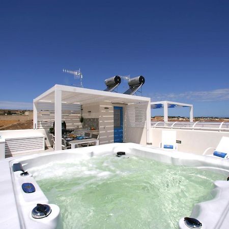 Itaca E Medea - Appartamenti Con Idromassaggio In Terrazza San Vito Lo Capo Exteriör bild