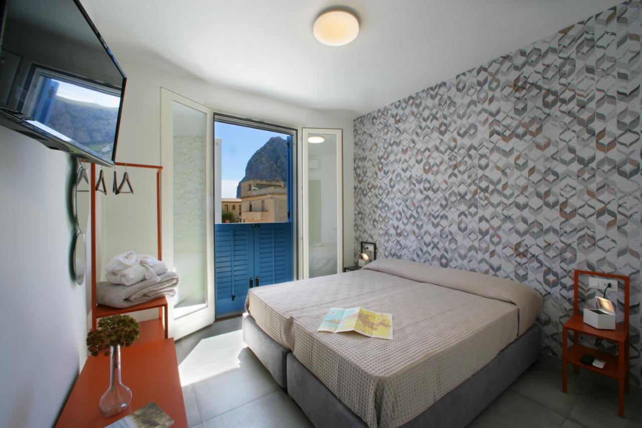 Itaca E Medea - Appartamenti Con Idromassaggio In Terrazza San Vito Lo Capo Exteriör bild