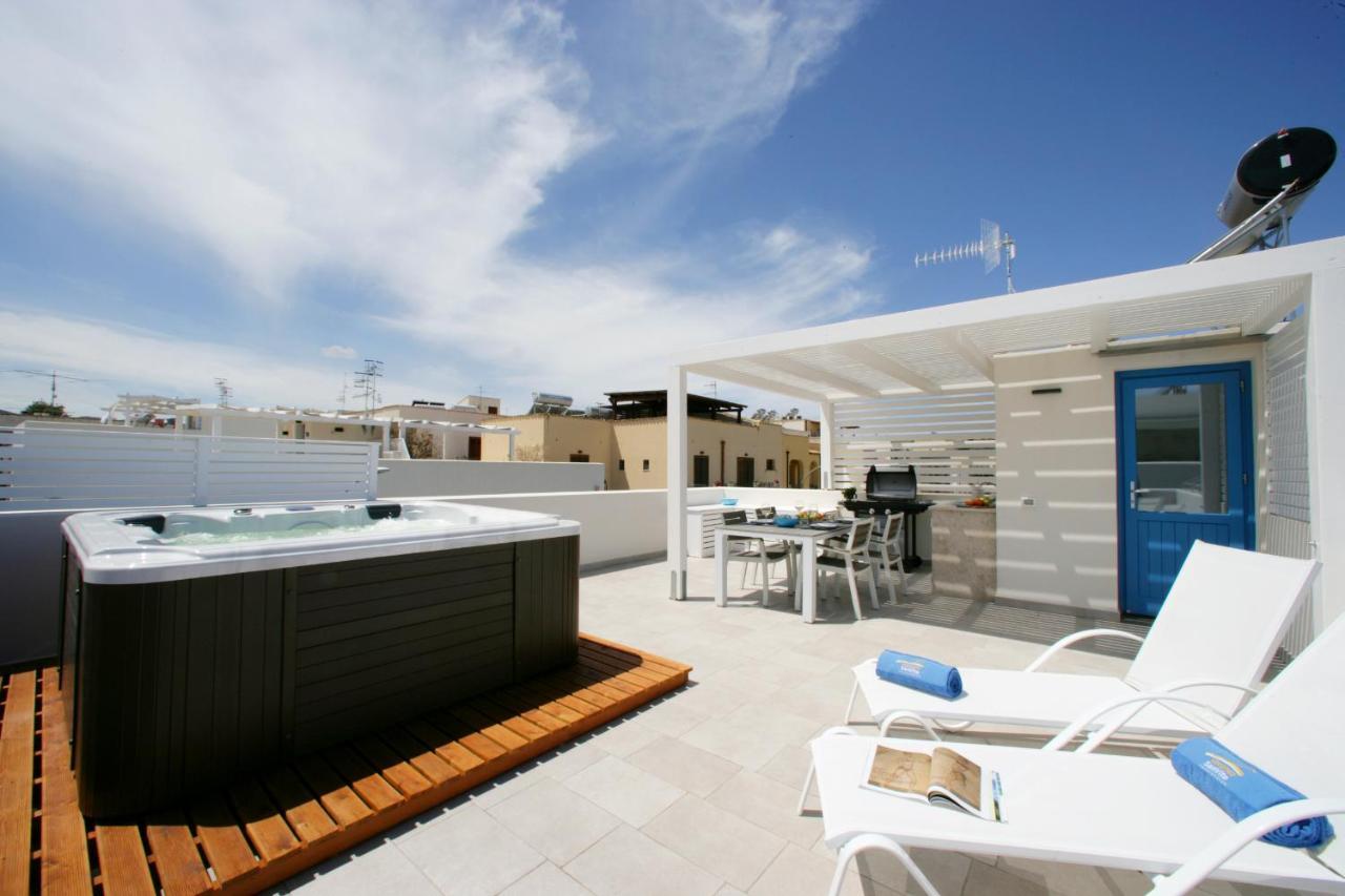 Itaca E Medea - Appartamenti Con Idromassaggio In Terrazza San Vito Lo Capo Exteriör bild