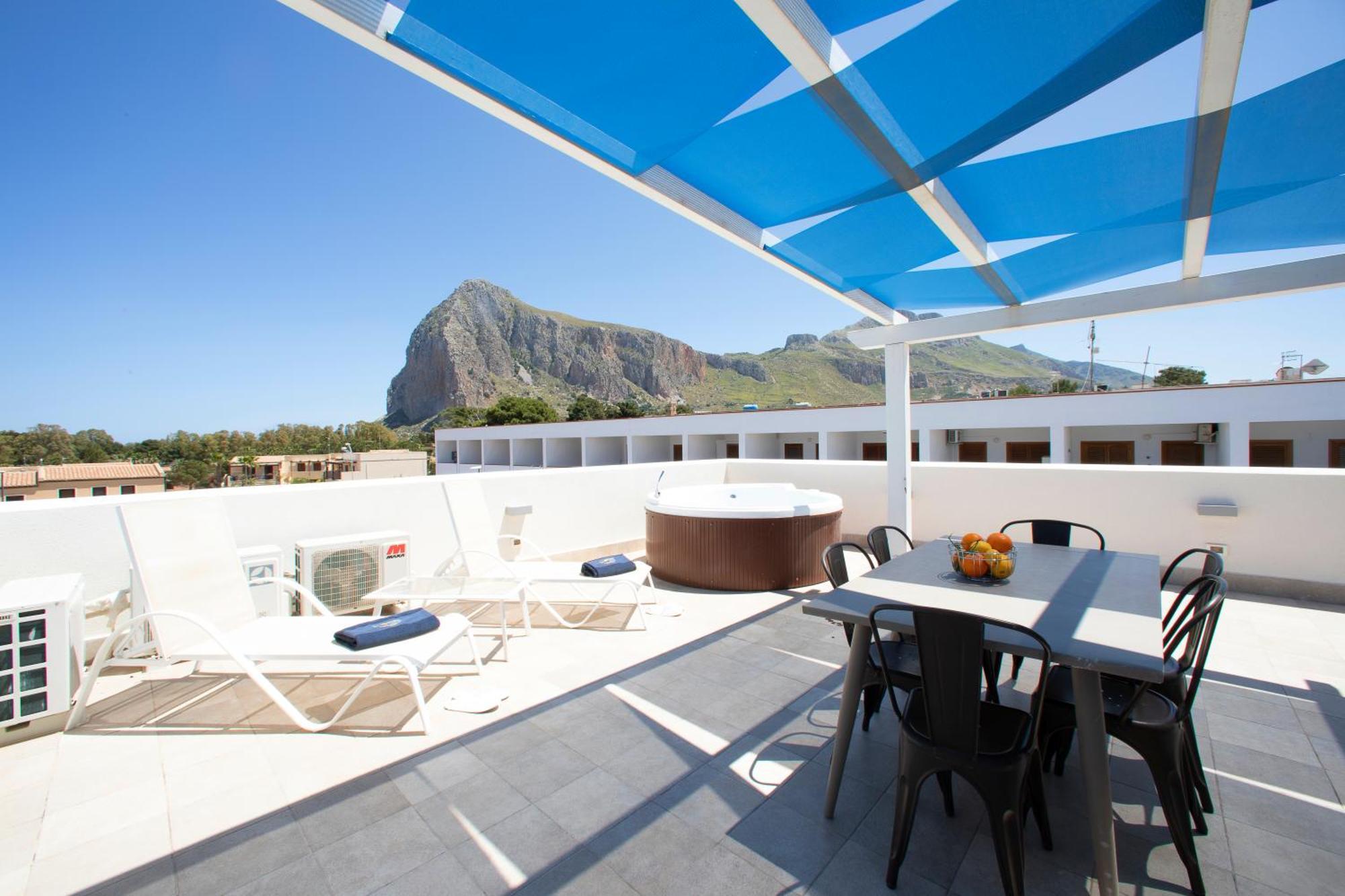 Itaca E Medea - Appartamenti Con Idromassaggio In Terrazza San Vito Lo Capo Exteriör bild