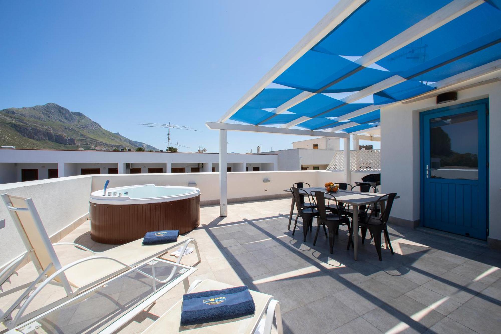 Itaca E Medea - Appartamenti Con Idromassaggio In Terrazza San Vito Lo Capo Exteriör bild